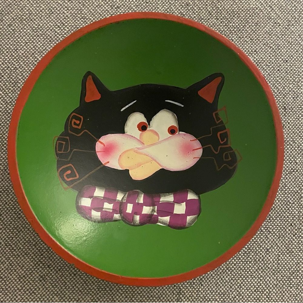 Hand painted wooden cat bowl. 8" x 8"